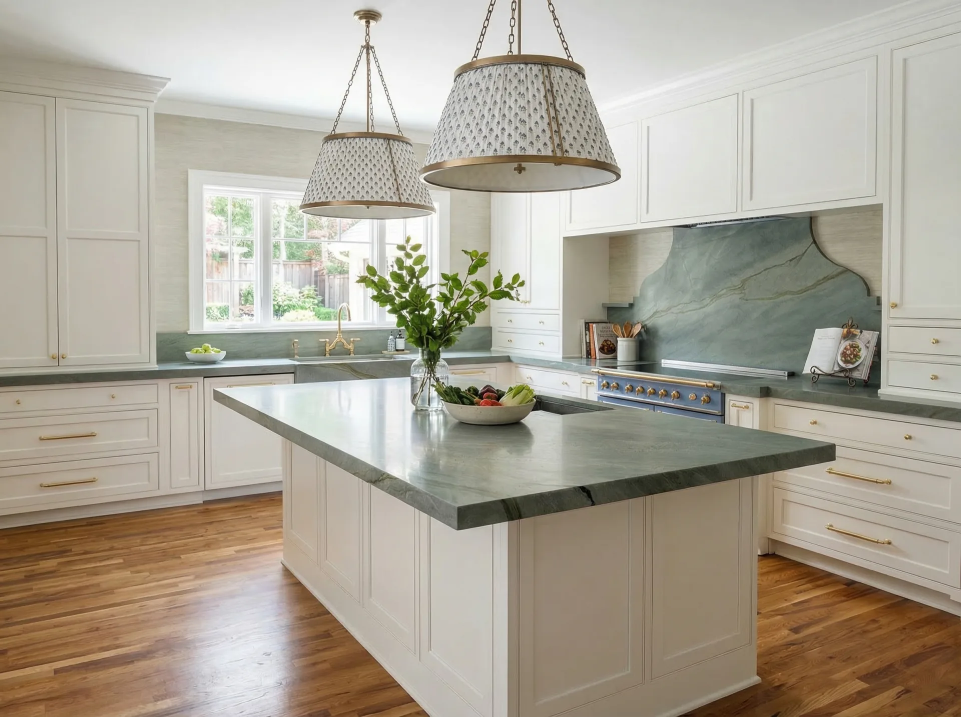 Countertop edge detail Charlotte